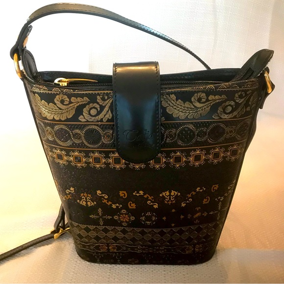 Calja Italian Artistic Leather Crossbody Handbag with Elegant Embossed Pattern - Picture 2 of 14
